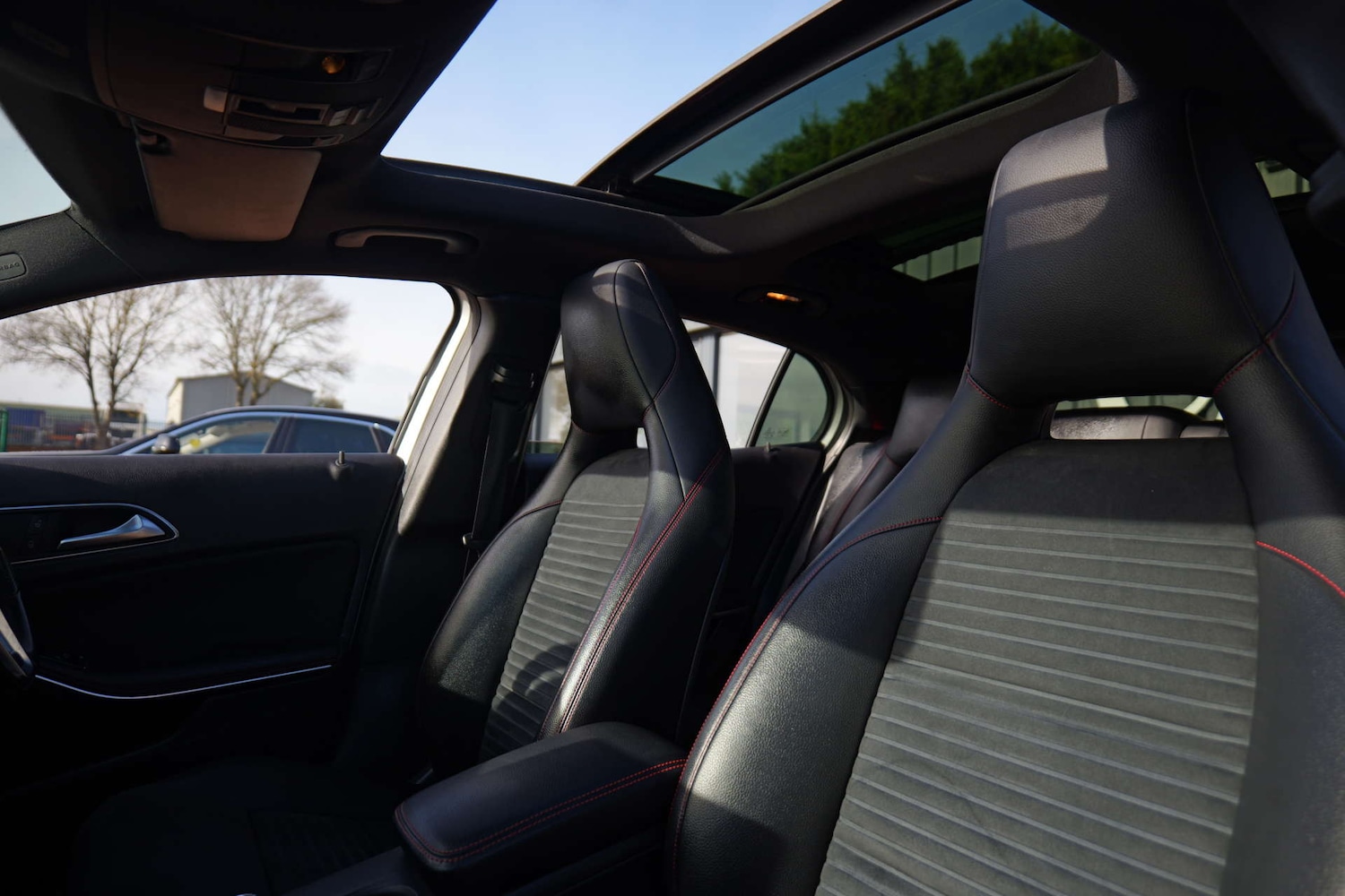 Used Mercedes-Benz GLA 2014 for sale - 76412613: Photo 88