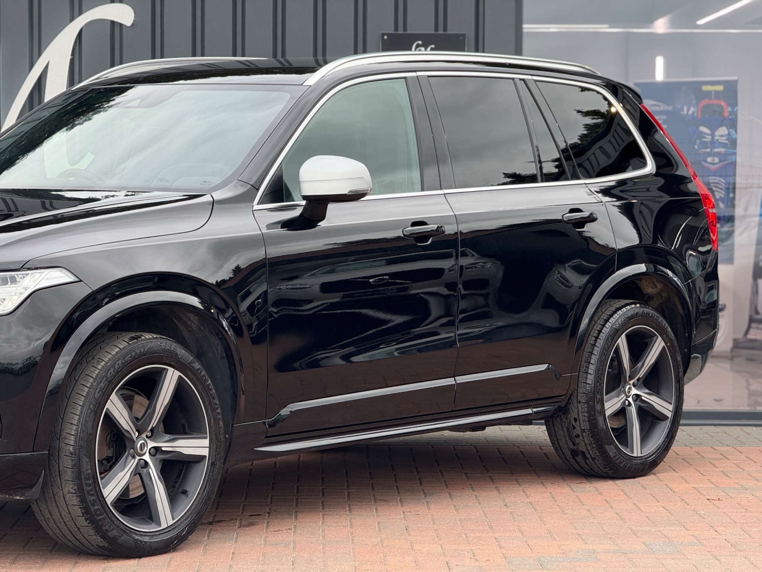 Used Volvo XC90 2019 for sale - 78131981: Photo 2