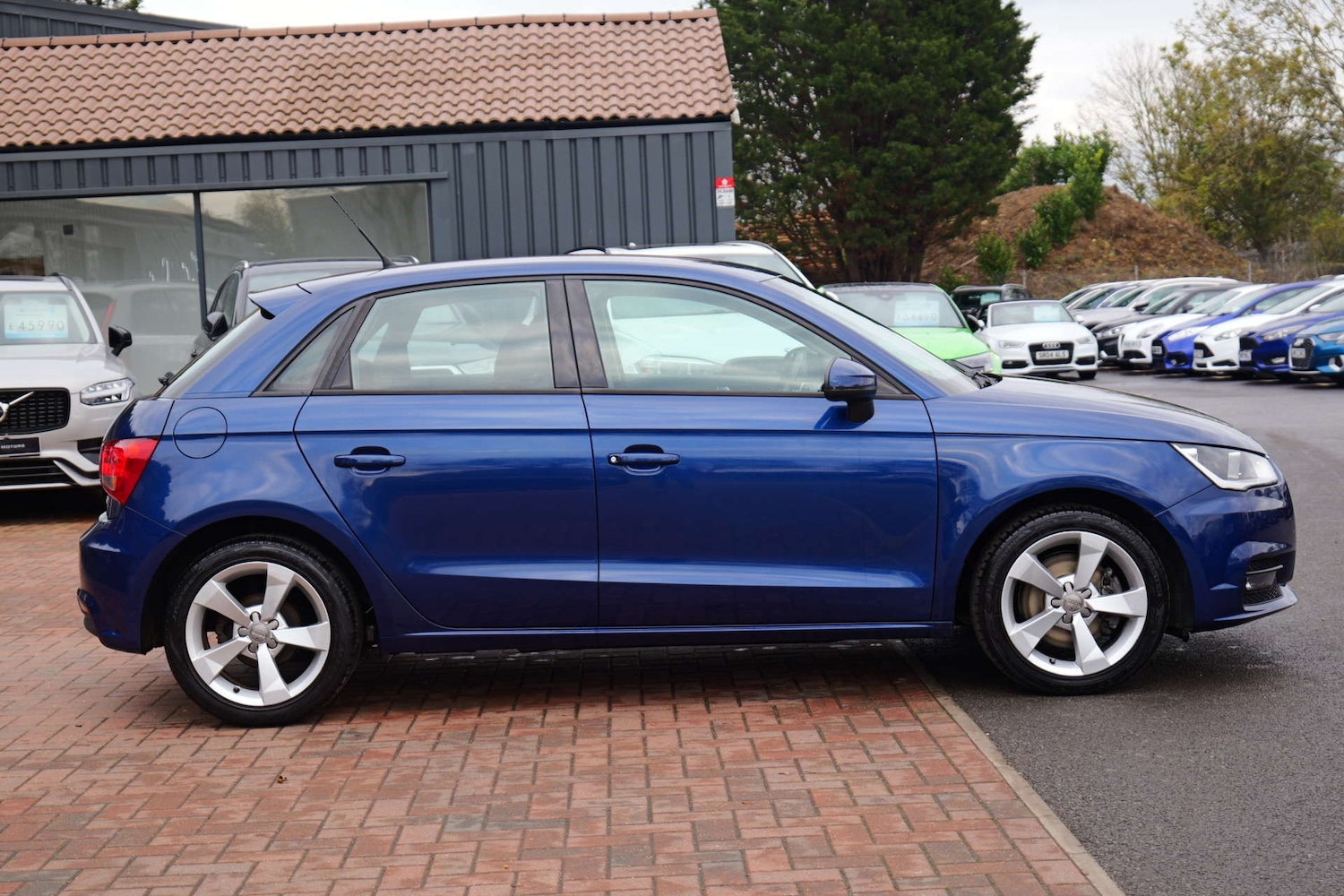 Used Audi A1 2015 for sale - 76507214: Photo 5