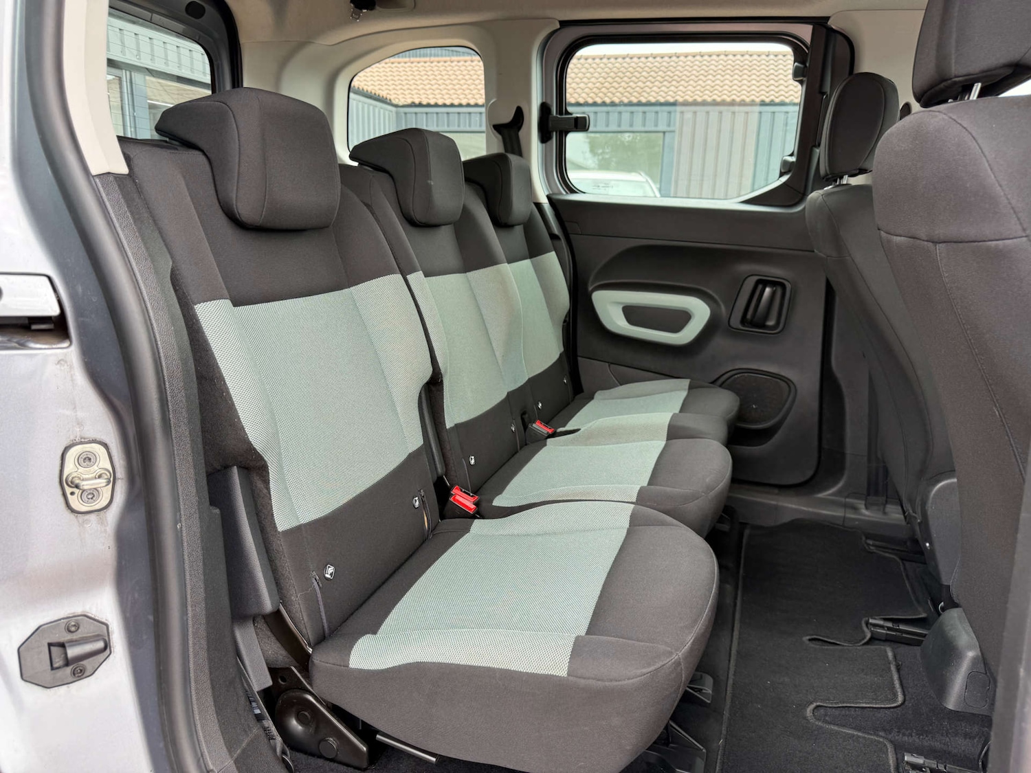 Vehicle 29