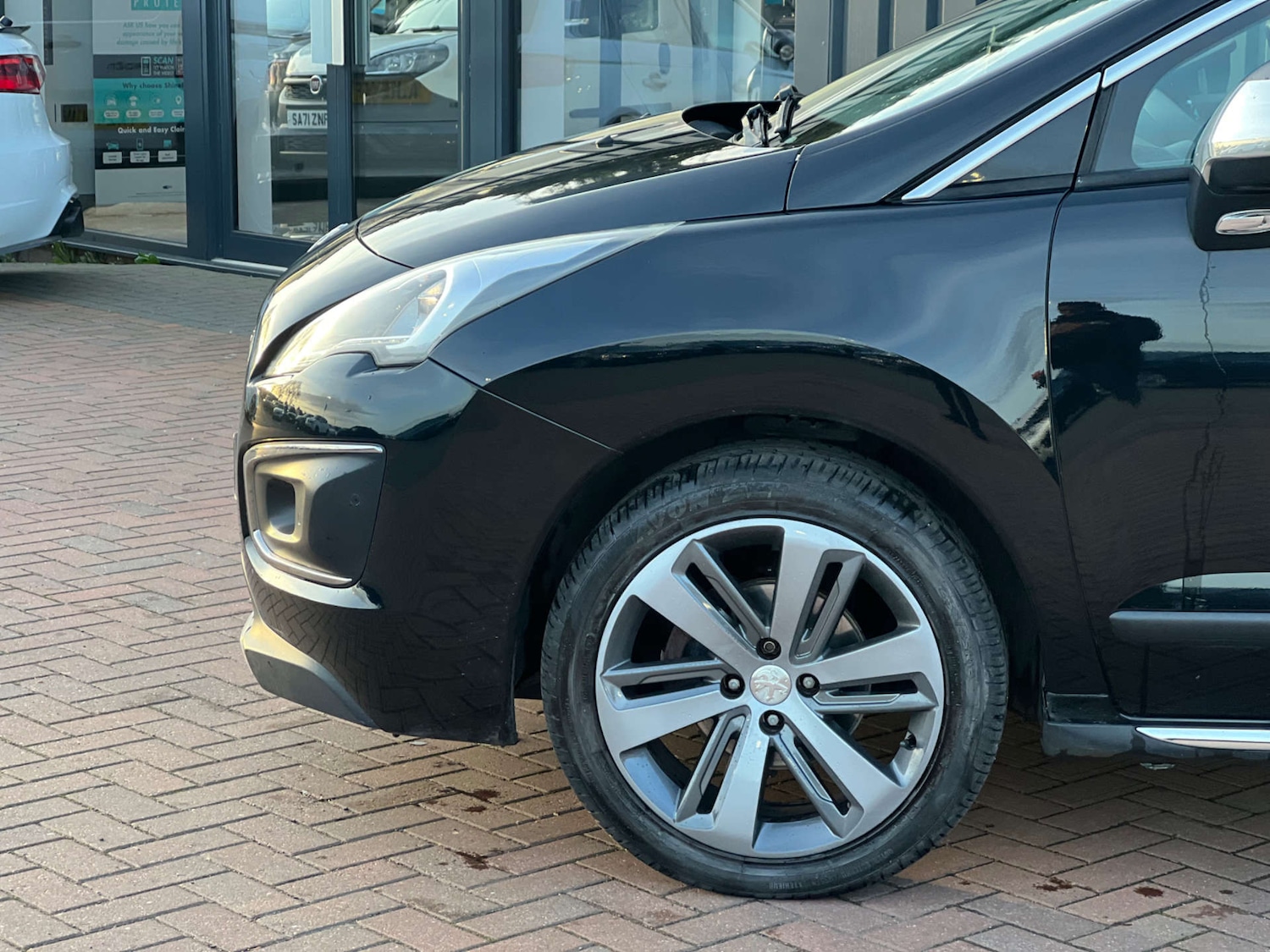 Used Peugeot 3008 2017 for sale - 77653003: Photo 12