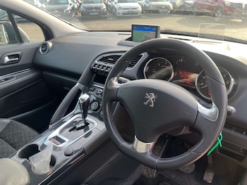 Used Peugeot 3008 2017 for sale - 77653003: Photo