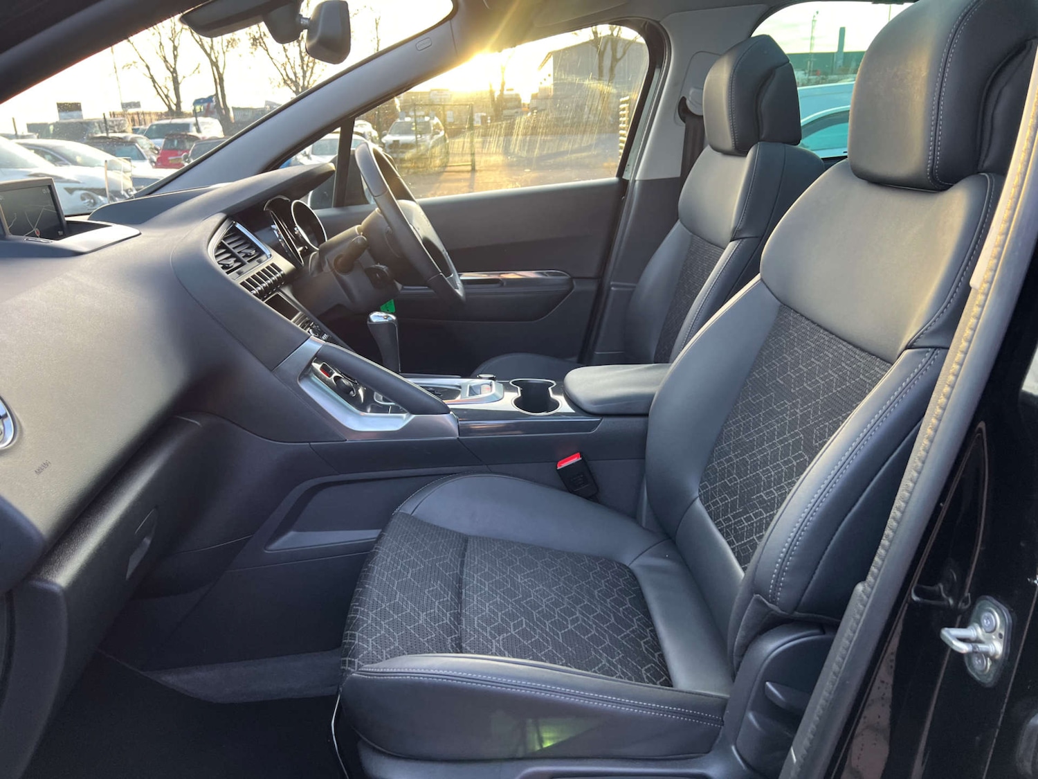 Used Peugeot 3008 2017 for sale - 77653003: Photo 38