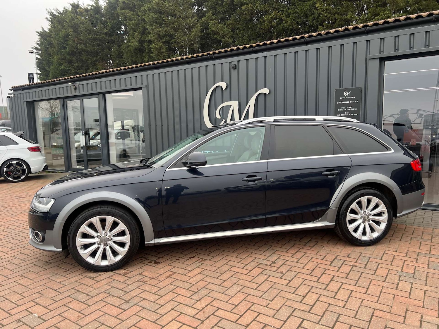 Used Audi A4 2013 for sale - 77603982: Photo 11