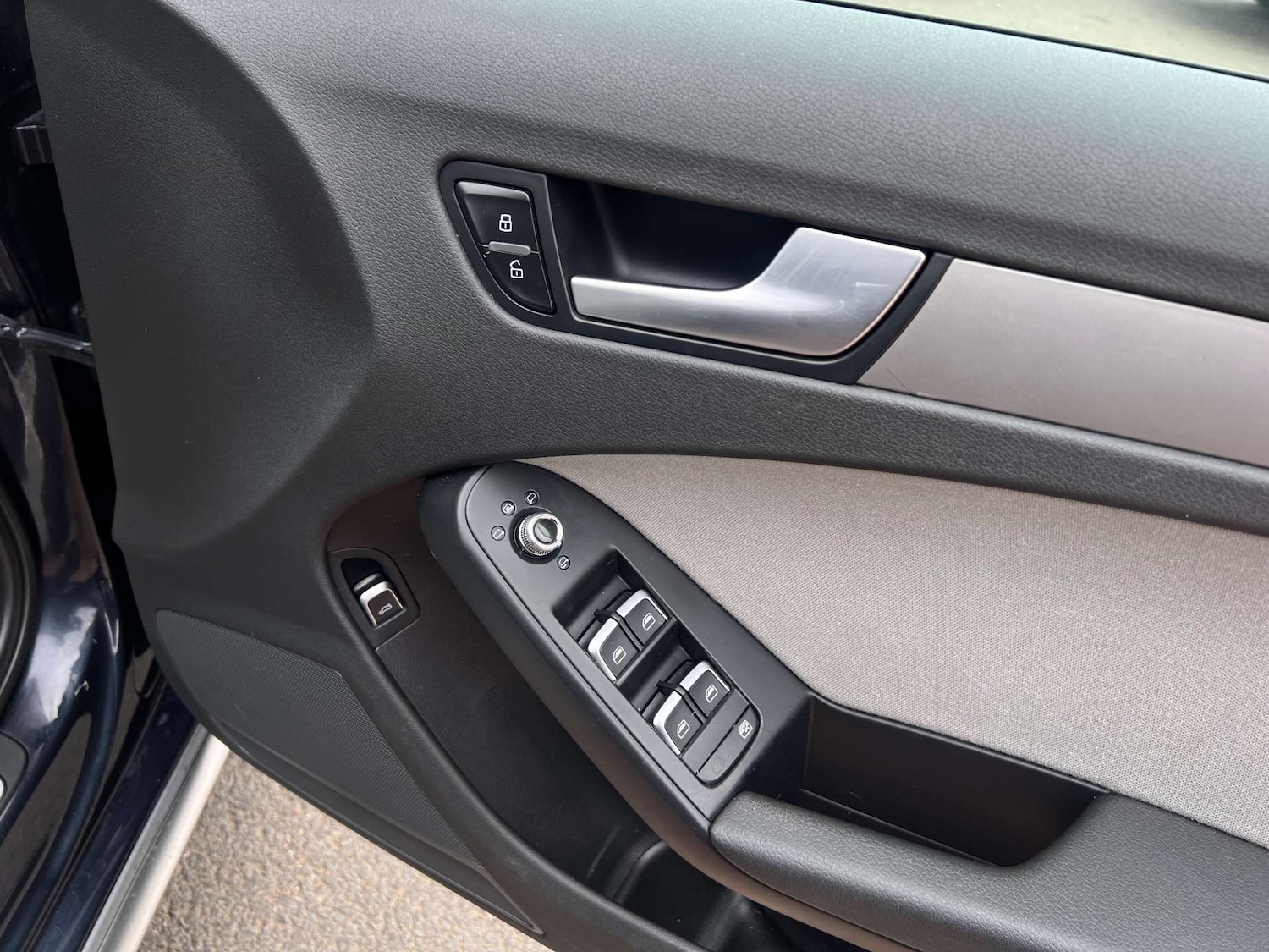 Used Audi A4 2013 for sale - 77603982: Photo 16