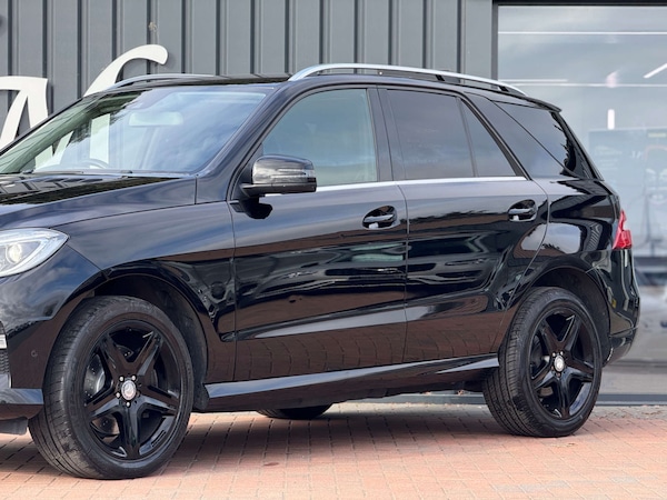 Used Mercedes-Benz M-Class 2015 for sale - 76210020: Photo 2