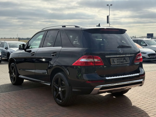 Used Mercedes-Benz M-Class 2015 for sale - 76210020: Photo 8