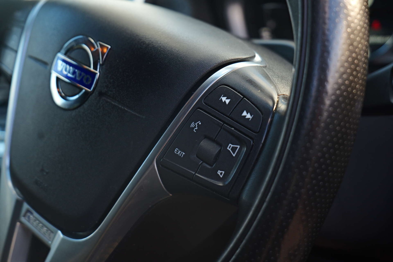 Used Volvo XC60 2017 for sale - 77261383: Photo 22