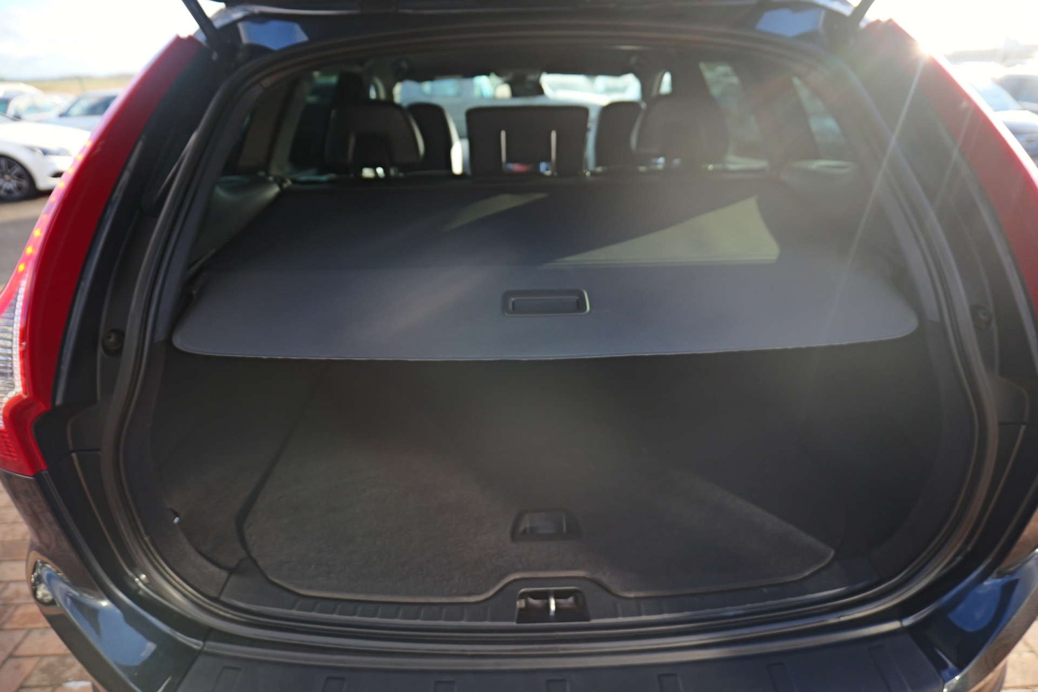 Used Volvo XC60 2017 for sale - 77261383: Photo 43