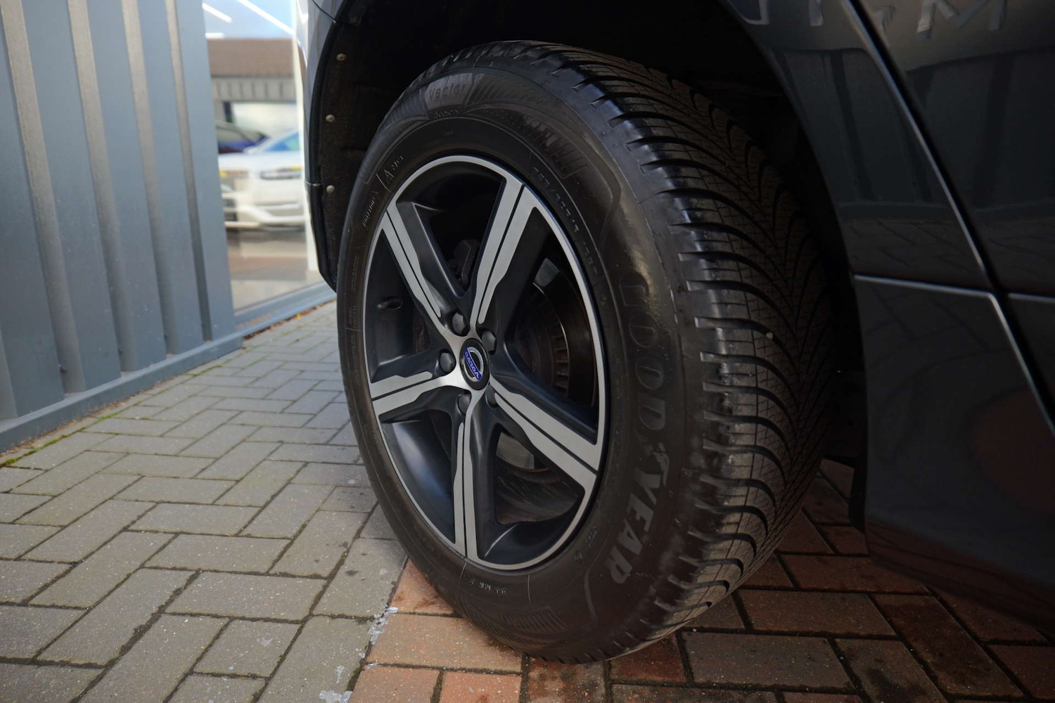 Used Volvo XC60 2017 for sale - 77261383: Photo 51