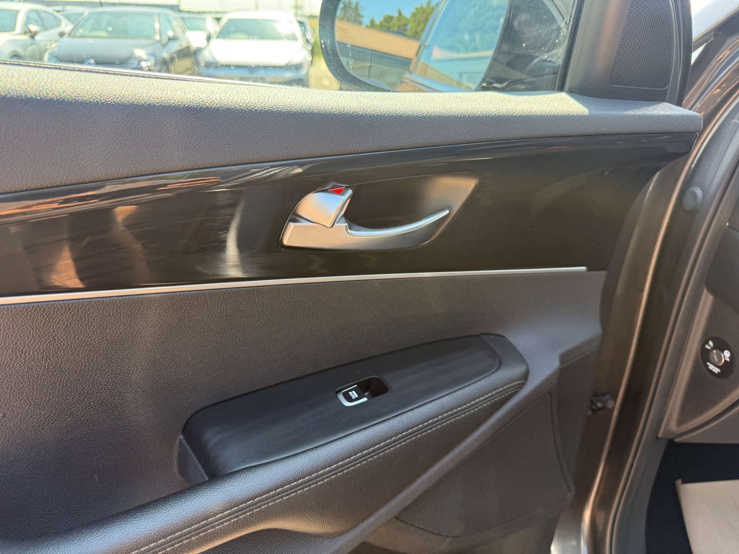 Vehicle 100