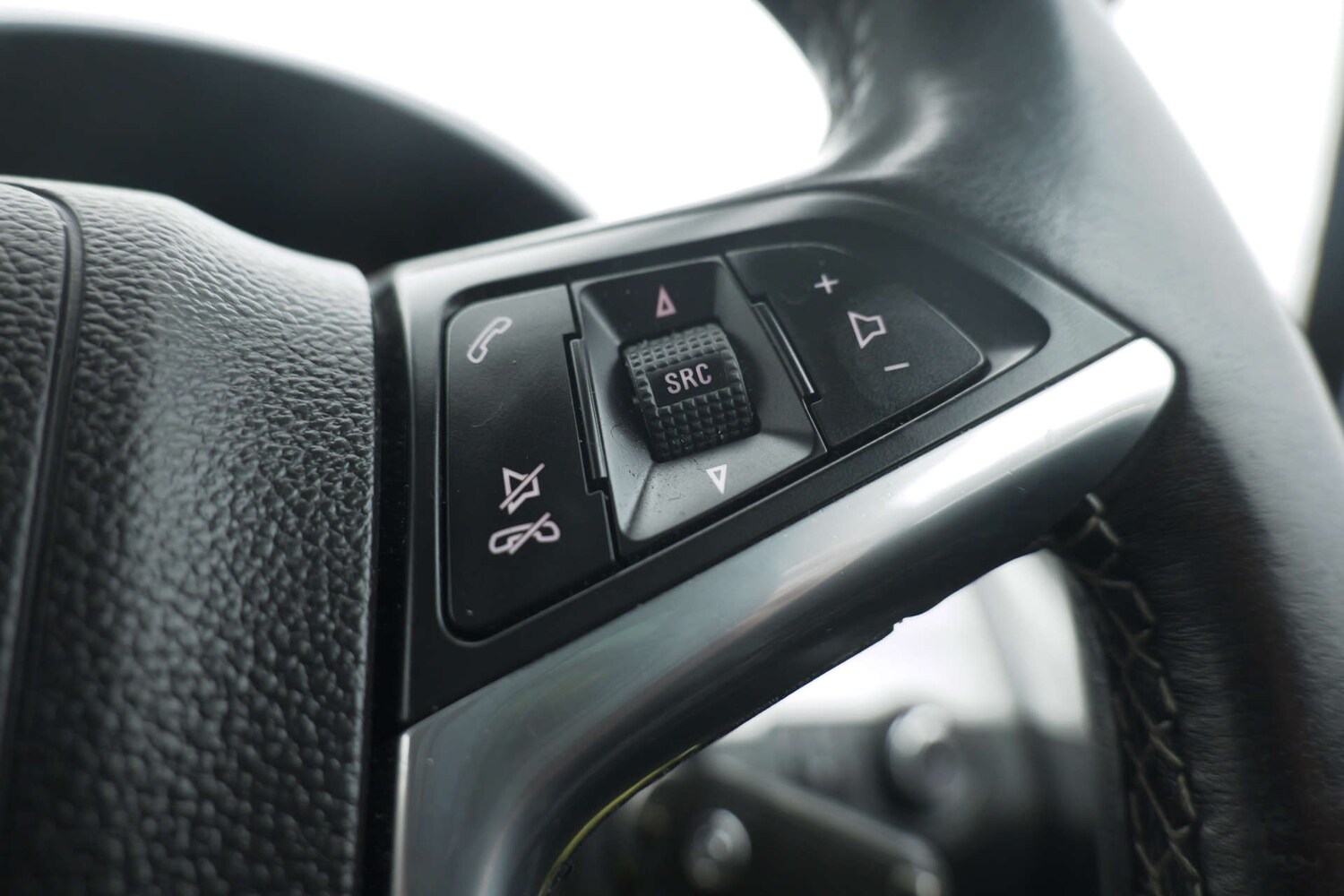 Used Vauxhall Mokka 2016 for sale - 76231897: Photo 65