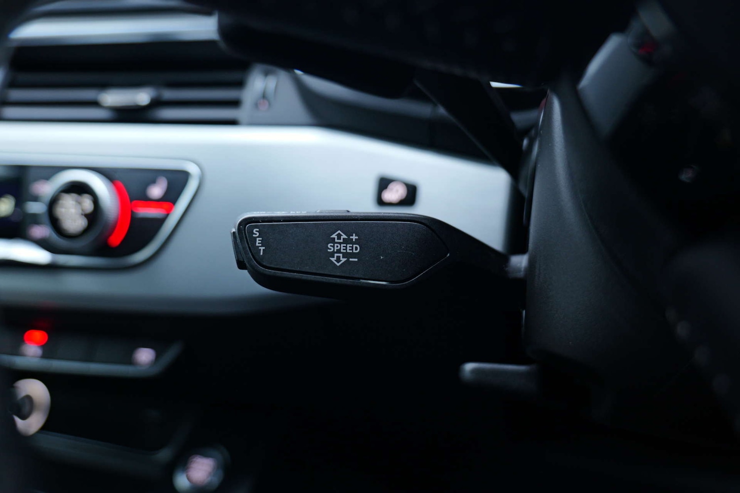 Used Audi A4 2018 for sale - 76533578: Photo 35