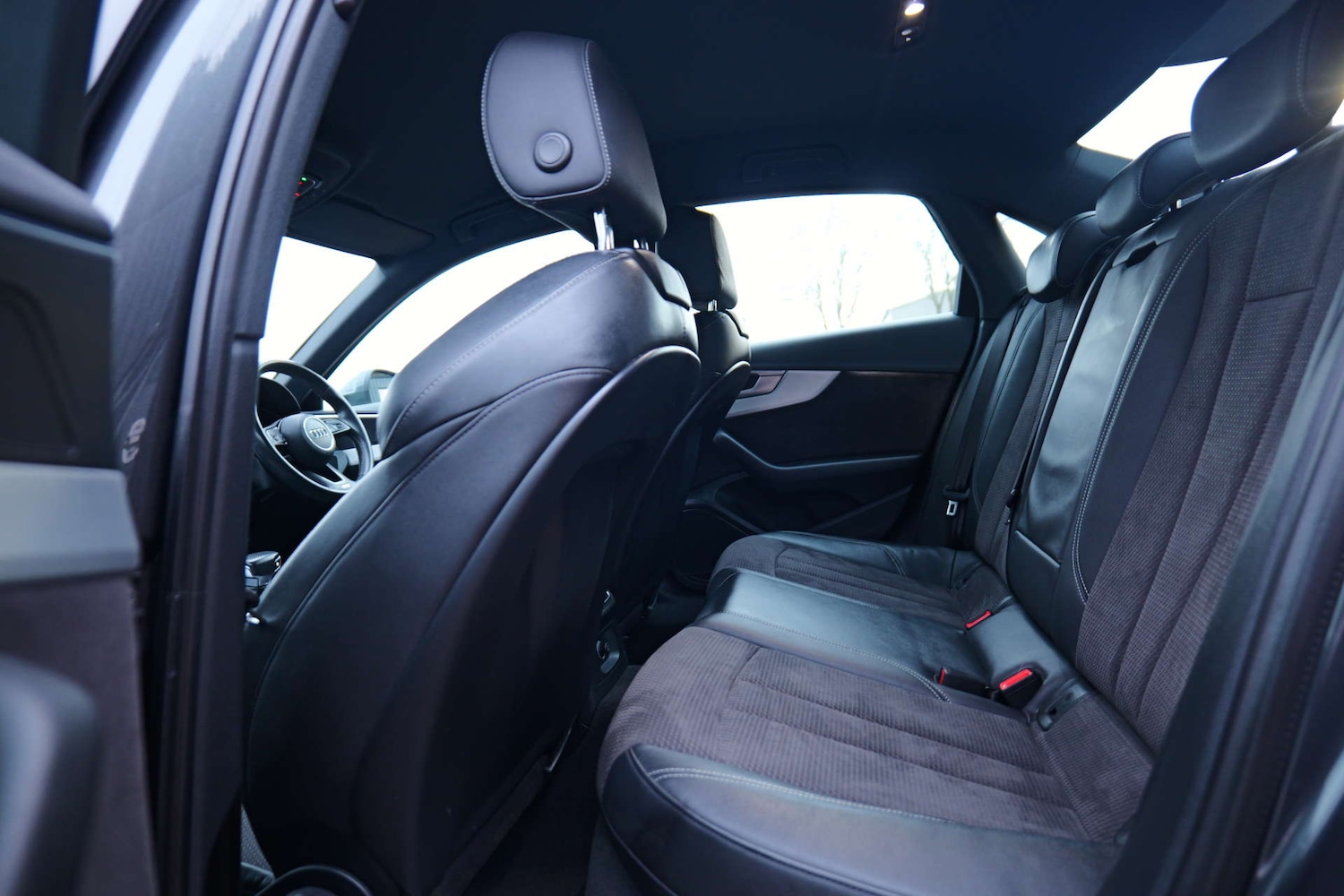 Used Audi A4 2018 for sale - 76533578: Photo 61