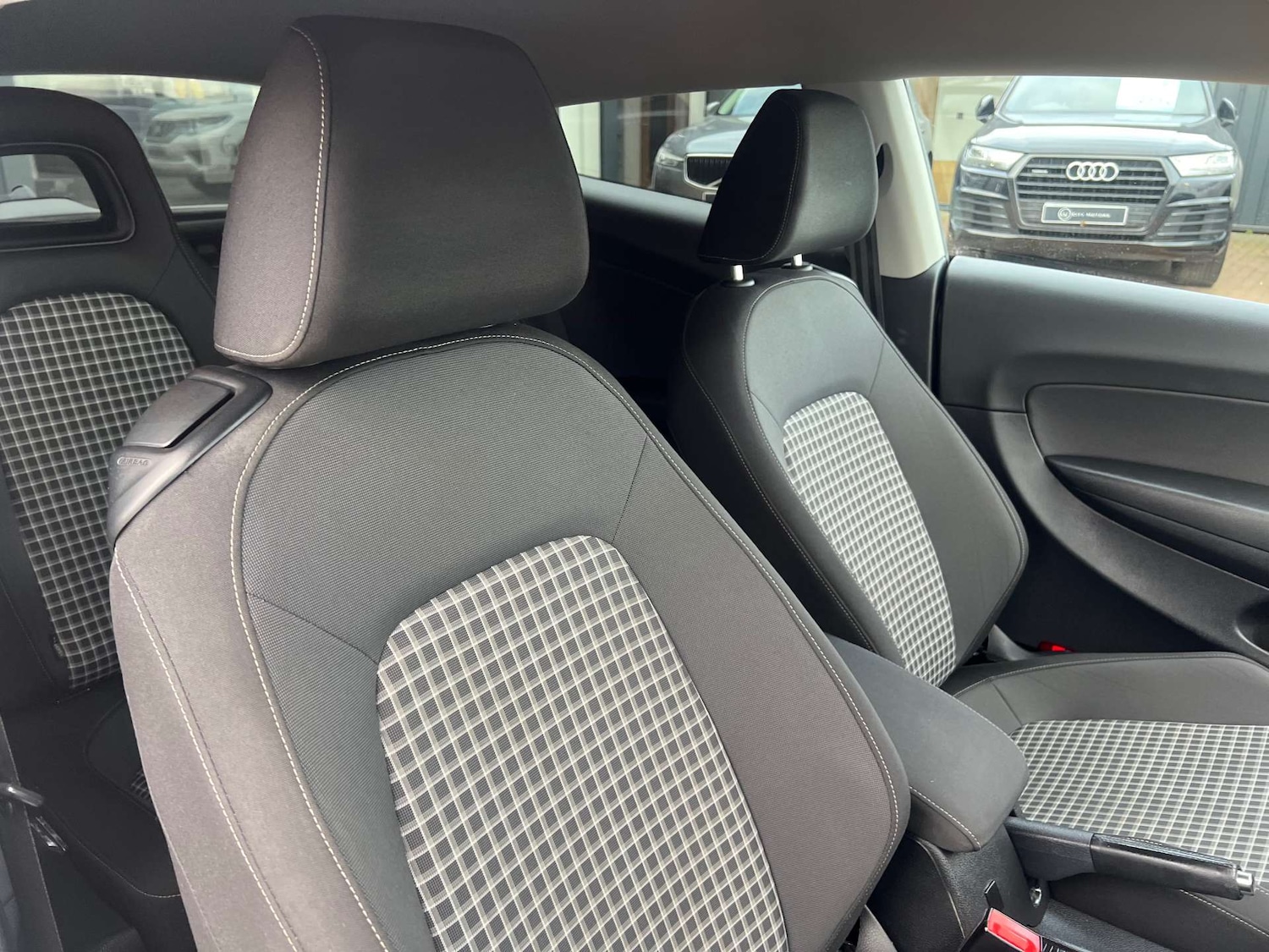 Used Volkswagen Scirocco 2015 for sale - 78027760: Photo 15