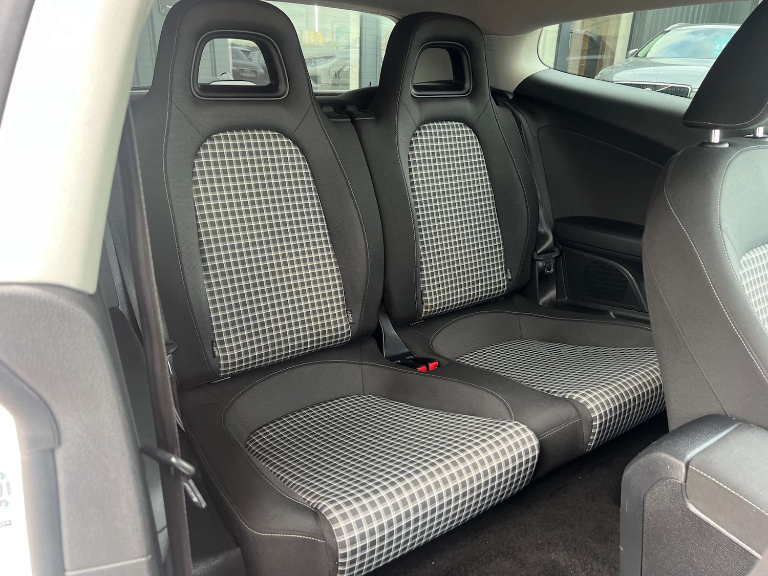 Used Volkswagen Scirocco 2015 for sale - 78027760: Photo 29