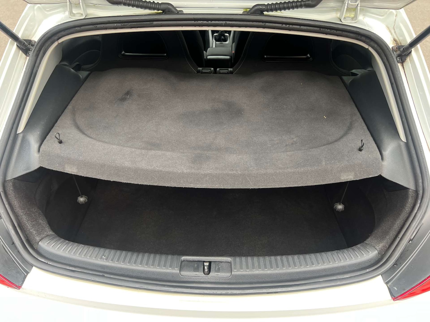 Used Volkswagen Scirocco 2015 for sale - 78027760: Photo 49