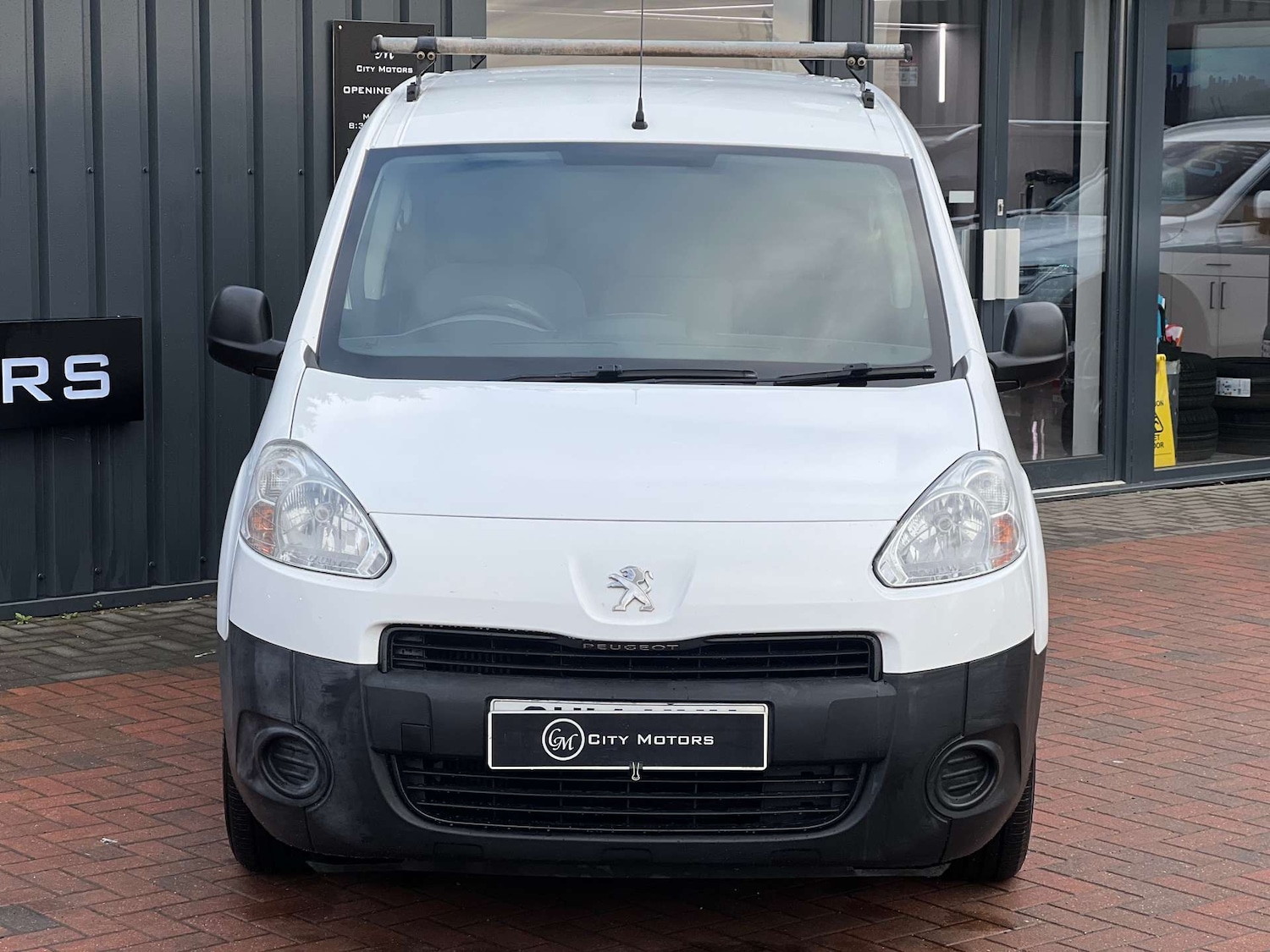 Used Peugeot Partner 2014 for sale - 77366787: Photo 2