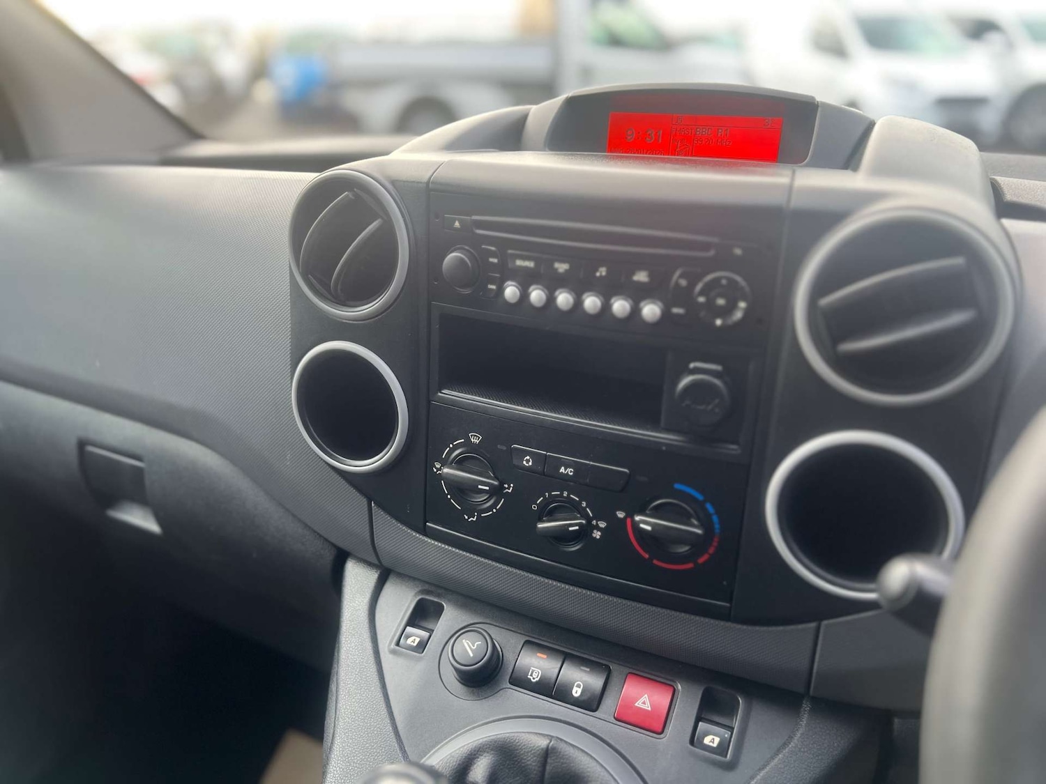 Used Peugeot Partner 2014 for sale - 77366787: Photo 24