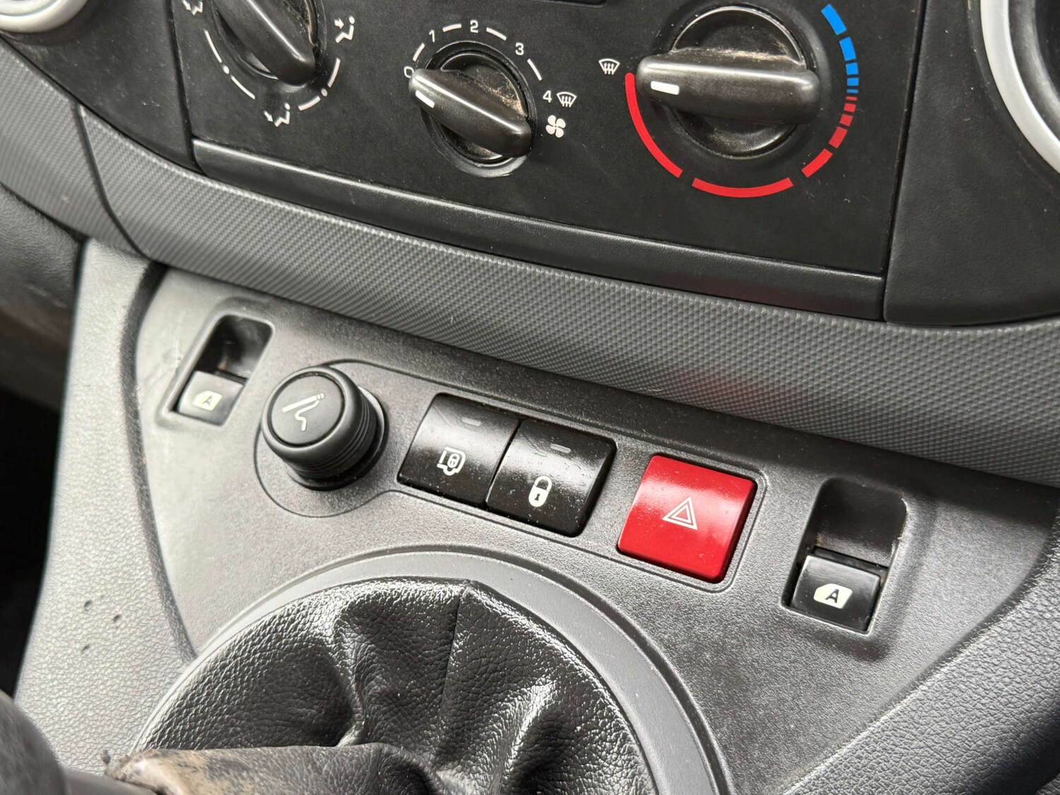 Used Citroen Berlingo 2013 for sale - 75919096: Photo 32