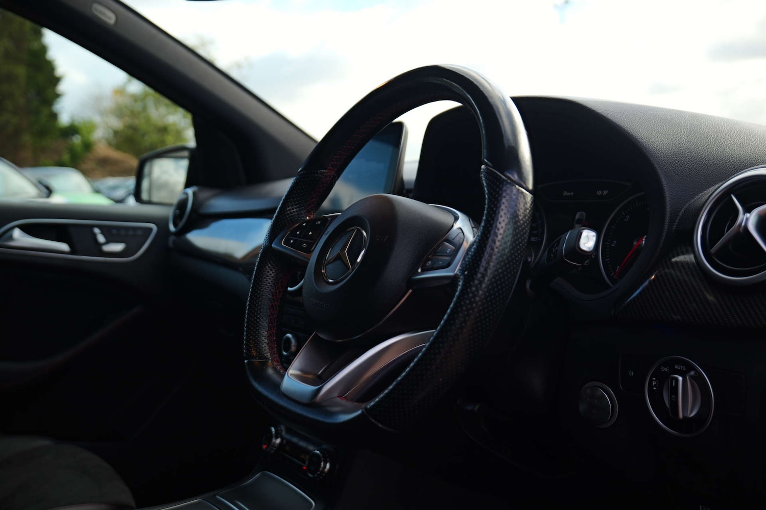 Used Mercedes-Benz B Class 2017 for sale - 76367353: Photo 26