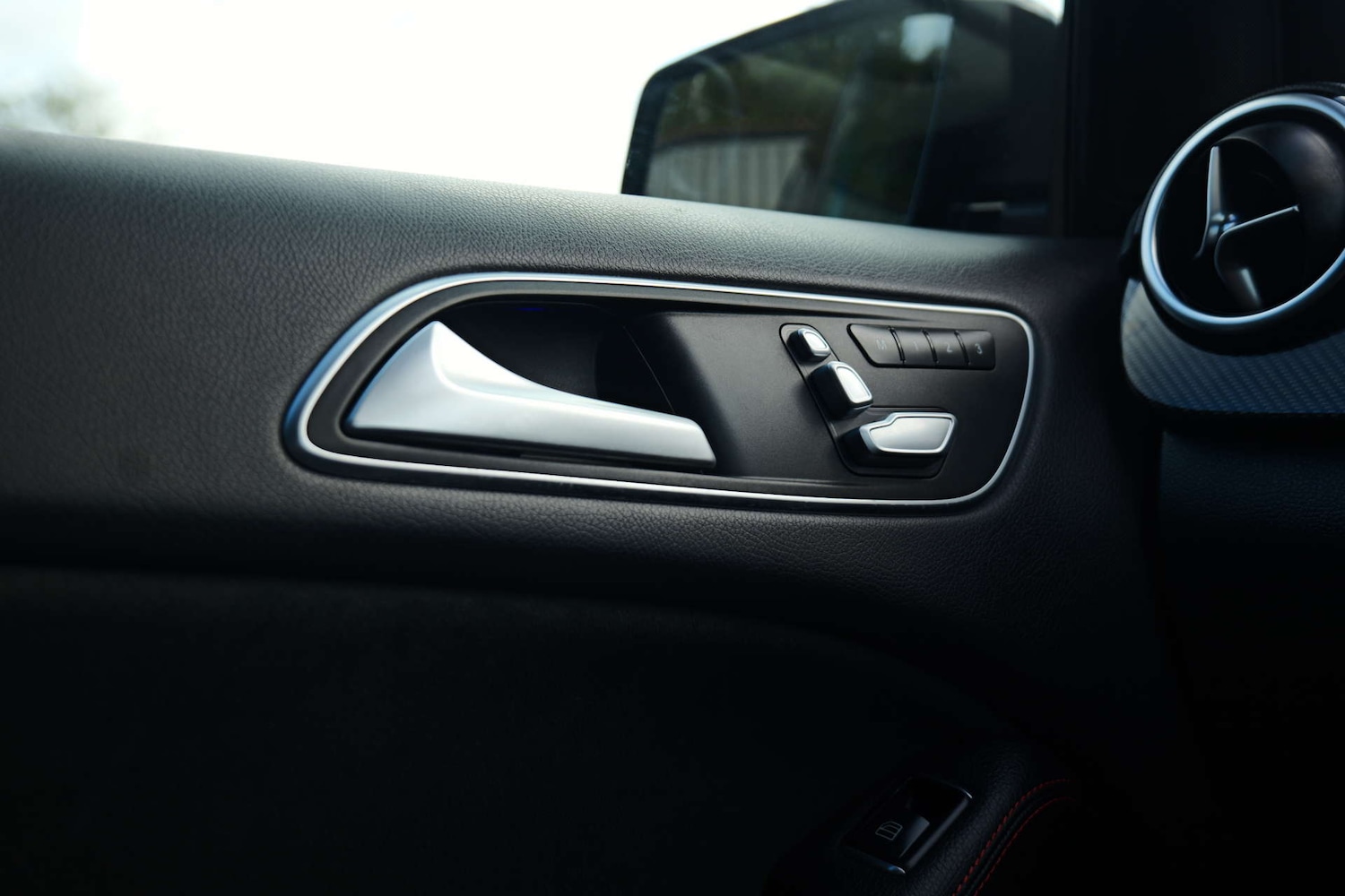 Used Mercedes-Benz B Class 2017 for sale - 76367353: Photo 64