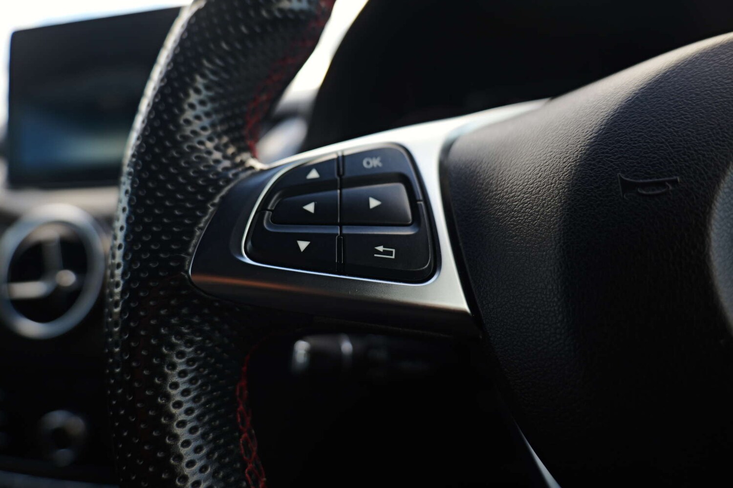 Used Mercedes-Benz B Class 2017 for sale - 76367353: Photo 65