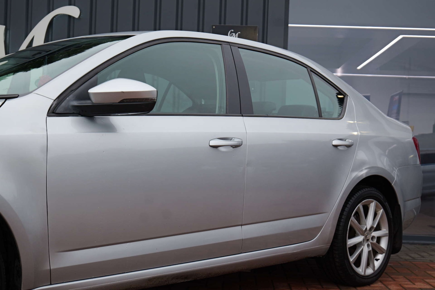 Used Skoda Octavia 2015 for sale - 76919207: Photo 2