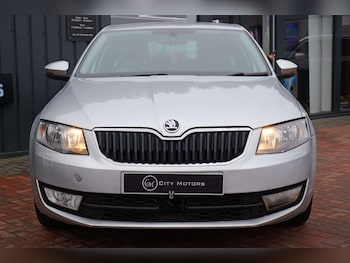 Used Skoda Octavia 2015 for sale - 76919207: Photo