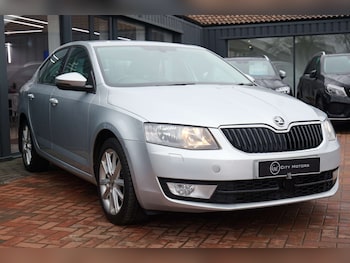 Used Skoda Octavia 2015 for sale - 76919207: Photo