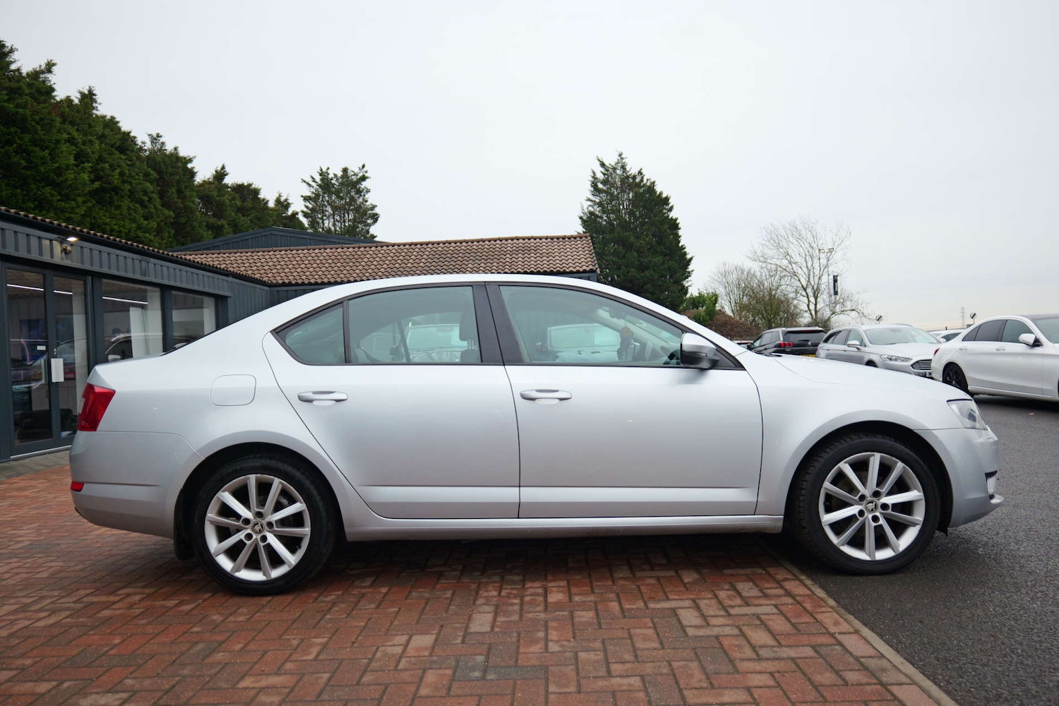 Used Skoda Octavia 2015 for sale - 76919207: Photo 5