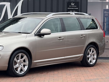 Used Volvo V70 2014 for sale - 76197193: Photo 2
