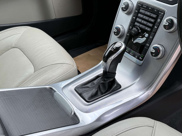 Used Volvo V70 2014 for sale - 76197193: Photo 31