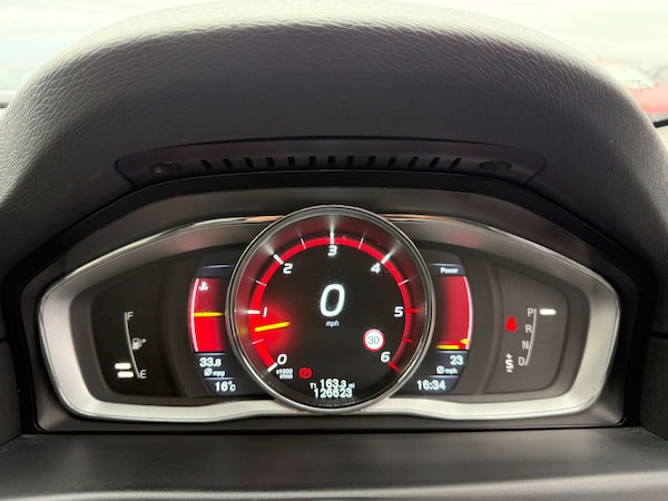 Used Volvo V70 2014 for sale - 76197193: Photo 32