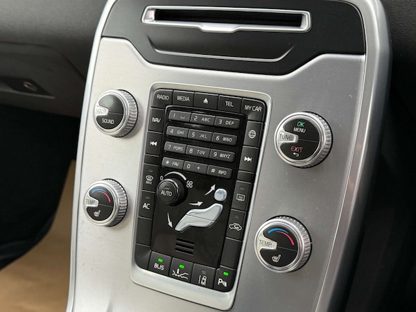 Used Volvo V70 2014 for sale - 76197193: Photo 39