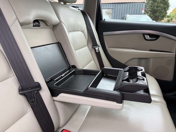 Used Volvo V70 2014 for sale - 76197193: Photo 45