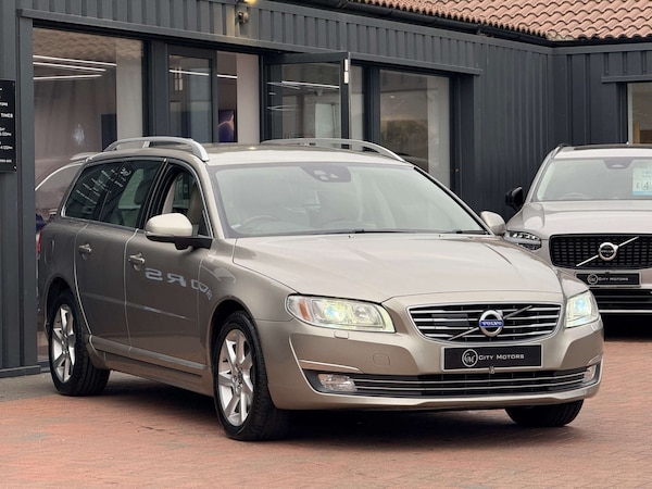 Used Volvo V70 2014 for sale - 76197193: Photo 4