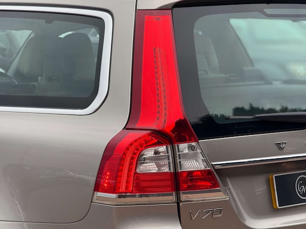 Used Volvo V70 2014 for sale - 76197193: Photo 52