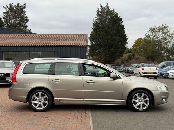 Used Volvo V70 2014 for sale - 76197193: Photo 5
