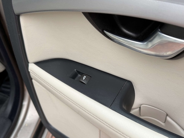 Used Volvo V70 2014 for sale - 76197193: Photo 76
