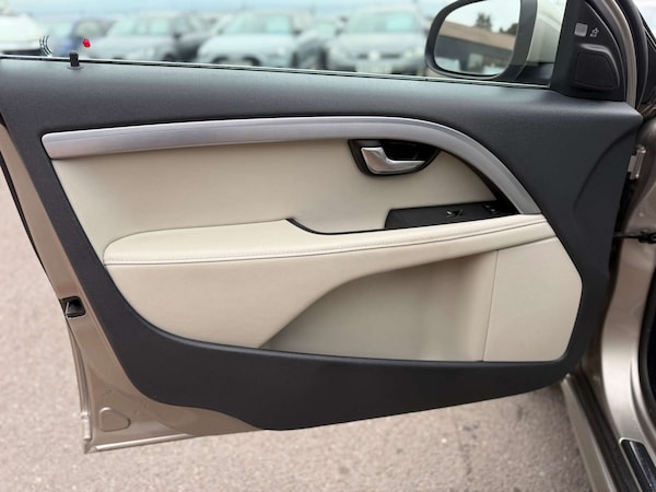 Used Volvo V70 2014 for sale - 76197193: Photo 83