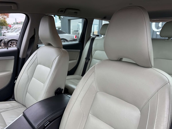 Used Volvo V70 2014 for sale - 76197193: Photo 86