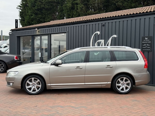 Used Volvo V70 2014 for sale - 76197193: Photo 9