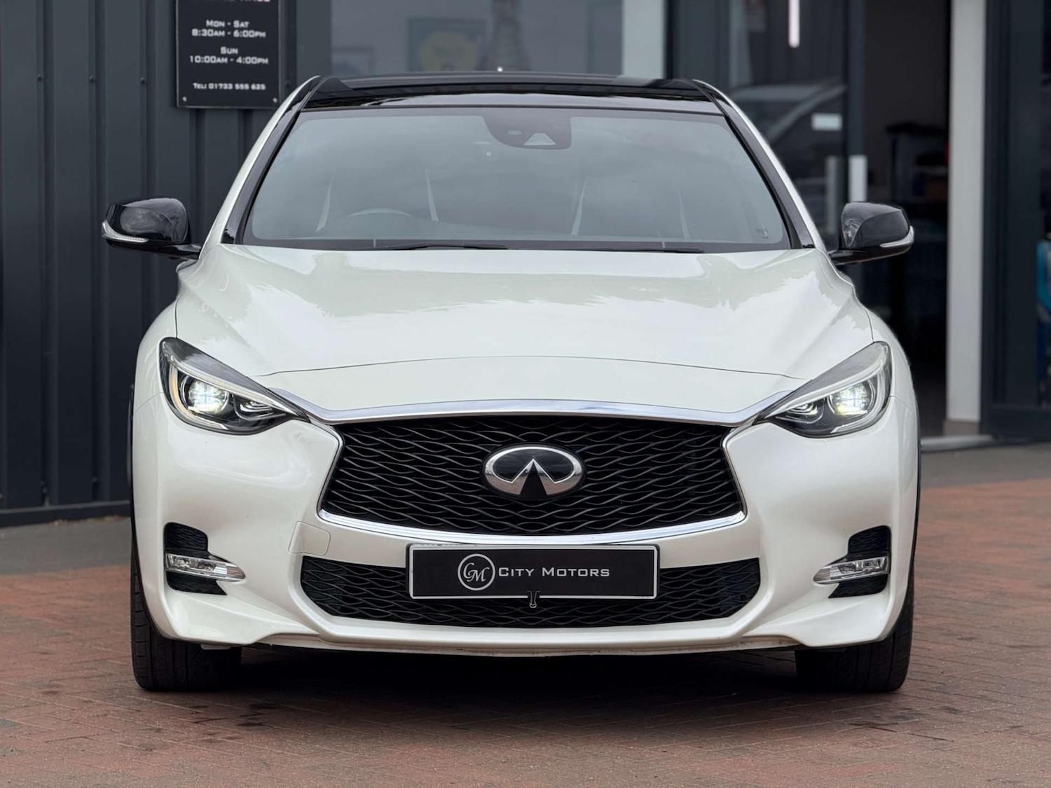 Used Infiniti Q30 2017 for sale - 77137456: Photo 3