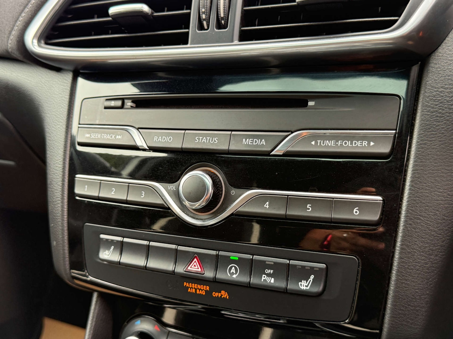 Used Infiniti Q30 2017 for sale - 77137456: Photo 33