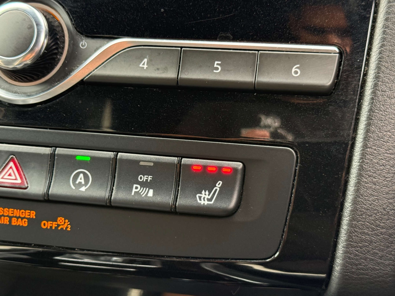 Used Infiniti Q30 2017 for sale - 77137456: Photo 34