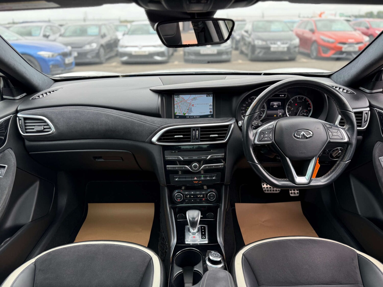 Used Infiniti Q30 2017 for sale - 77137456: Photo 40