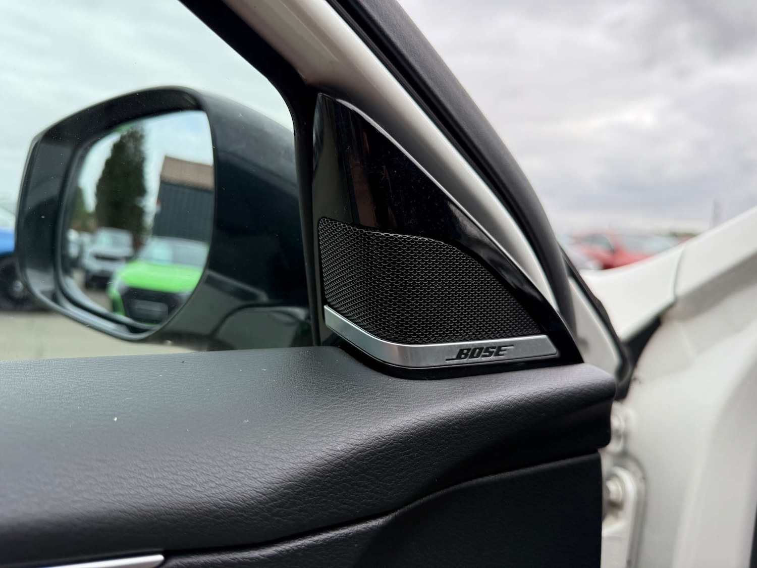 Used Infiniti Q30 2017 for sale - 77137456: Photo 46