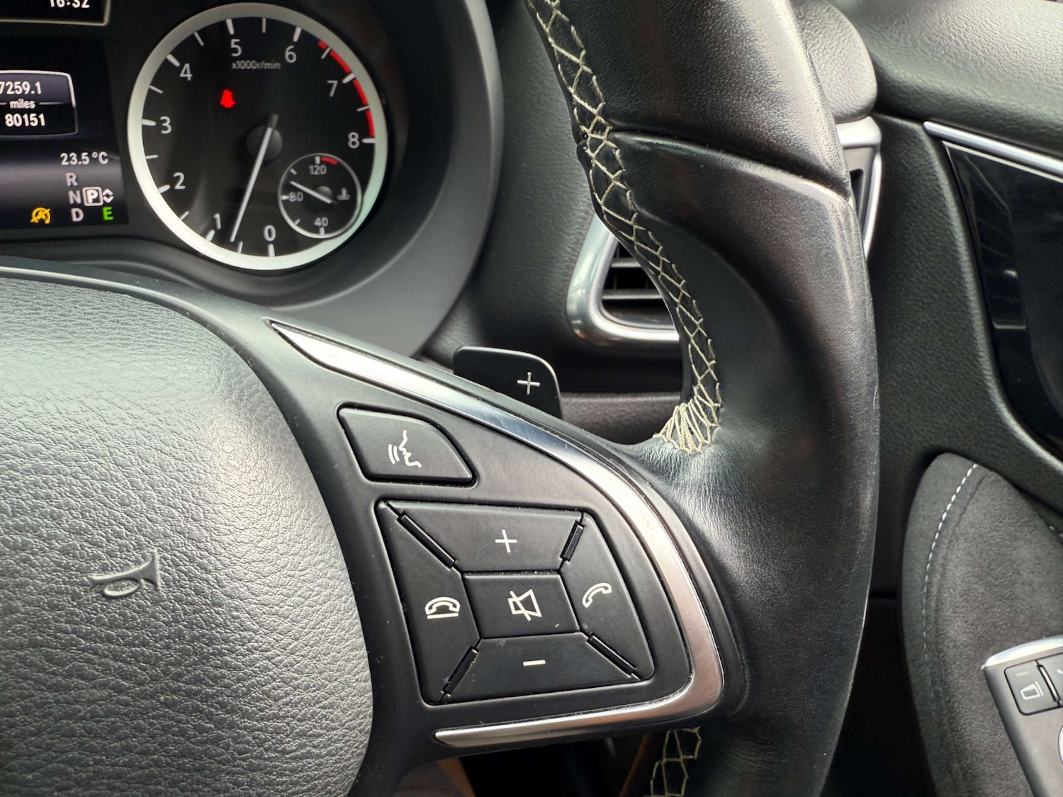 Used Infiniti Q30 2017 for sale - 77137456: Photo 64