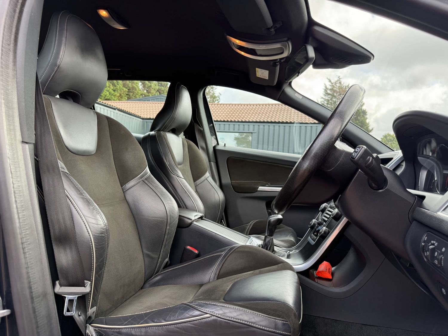 Used Volvo XC60 2015 for sale - 78106677: Photo 24